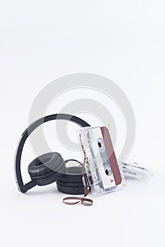 Headphone and cassette tape