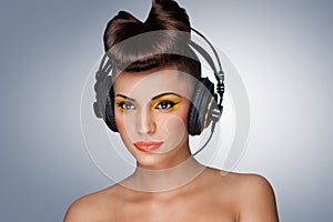 The headphones fashion.
