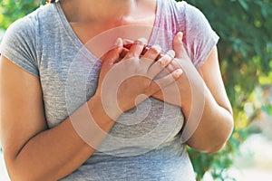 healthcare . woman having heart attack
