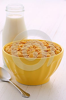 Healthy corn flakes breakfast