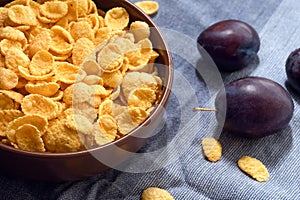 Healthy corn flakes for breakfast with fruit