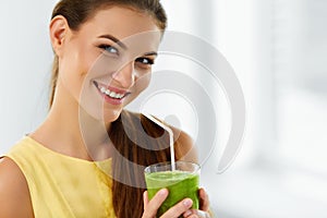 Healthy Food, Eating. Woman Drinking Detox Juice. Lifestyle, Die