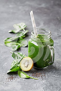 Healthy green smoothie