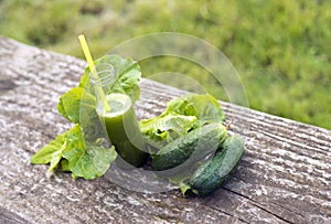 Healthy green smoothie with spinach