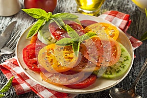 Healthy Heirloom Tomato Salad