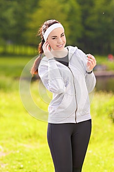 Healthy Lifestyle Concept: Portrait of Beautiful Sportive Woman