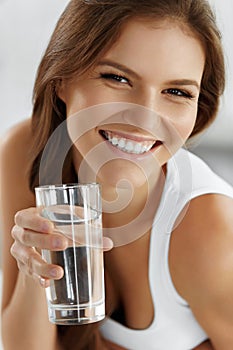 Healthy Lifestyle, Eating. Woman Drinking Water. Drinks. Health, Beauty, Diet.