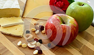 Cheese plate with Apples