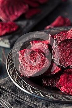 Healthy Purple Baked Beet Chips
