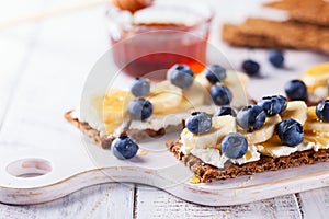 Healthy sandwiches with berry