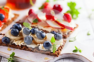 Healthy sandwiches with berry