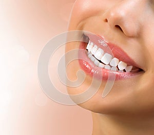 Healthy Smile. Teeth Whitening