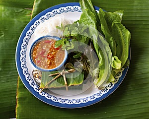Healthy thai food - Miang Pla Mook