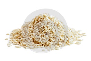 Heap of decorticated sesame seeds