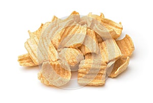 Heap of puffed ruffled rye chips