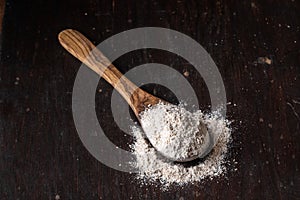 A heap spoon of flour