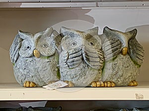 Hear no evil, speak no evil, see no evil owls