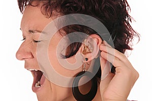 Hearing aid and battery