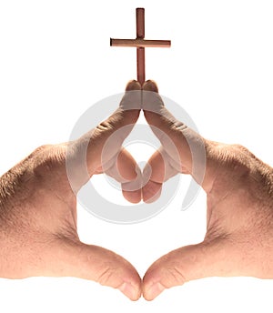 Corazón iglesia cruz manos en blanco 
