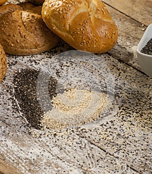 Heart of sesame seeds with bread buns