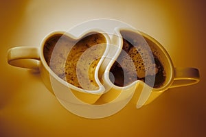 Srdce ve tvaru sklenice z káva 