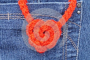Heart-shaped knot