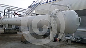 Heat exchanger in a refinery