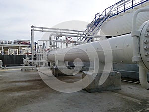 Heat exchanger in a refinery