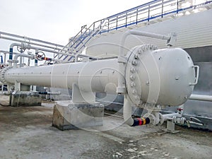 Heat exchanger in a refinery