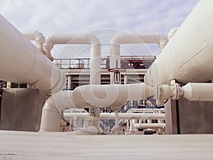 Heat exchangers in a refinery