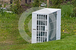 Heat pump for the heating system
