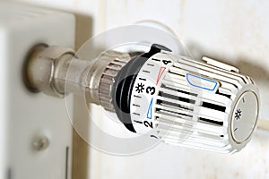 Heating cost settlement, thermostat