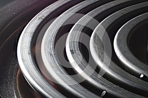 Heating element in an electric stove