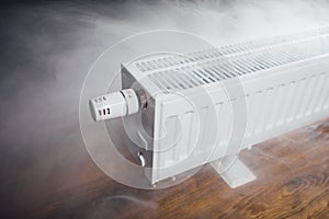 Heating radiator with warm steam