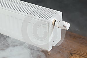 Heating radiator with warm steam