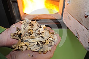 Heating with wood chips at home