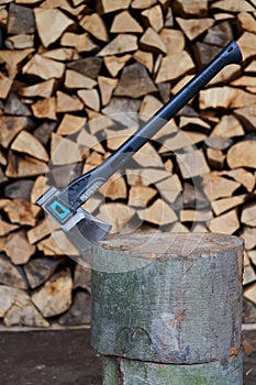Heavy ax and split wood