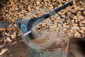 Heavy ax and split wood