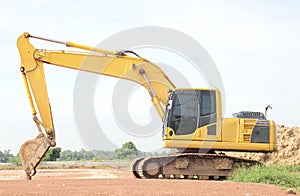 Heavy duty excavator