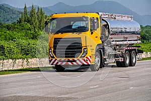 Heavy duty trucks used for delivery business