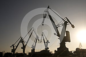 Heavy industrial cranes