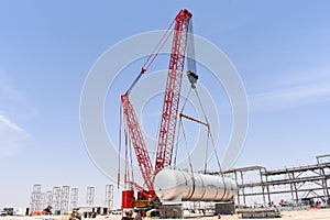 Heavy lifting on Oil & Gas construction site