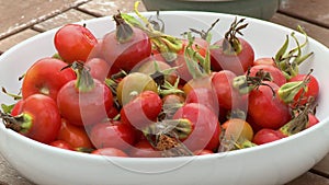 Heavy Stemmed Bush Tomatoes In Bowl