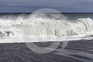 Heavy waves with white wave crest