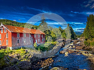 Heddal MÃ¸lle Omnesfossen Historic Mill