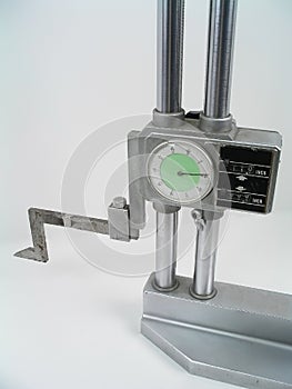 Height gage