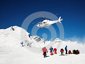 Heli-Skiing