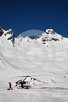 Heli-Skiing