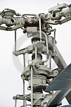 Helicopter rotor