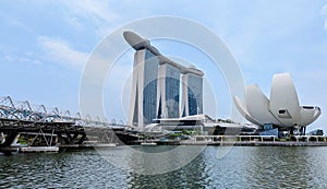 Helix Bridge Marina Bay Sands Art Science Museum Singapore Skyline